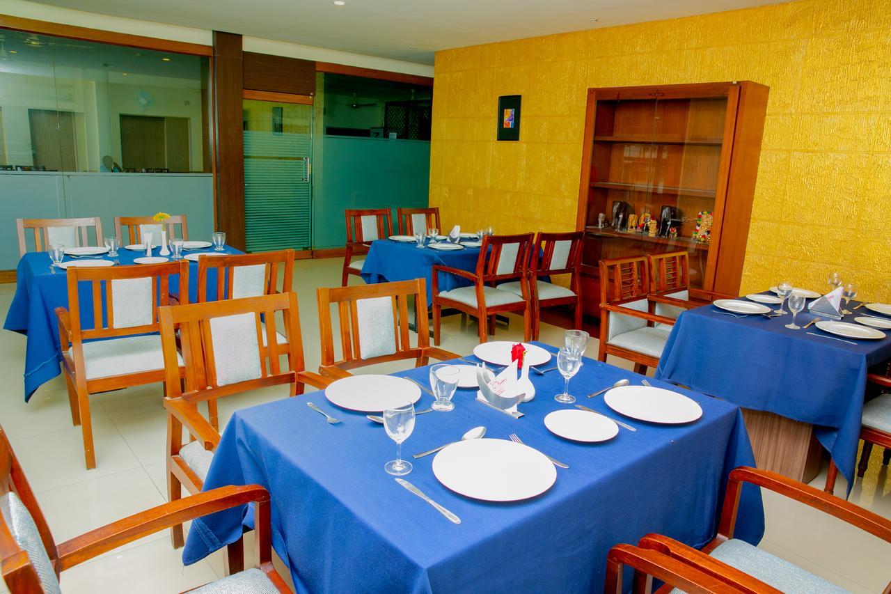 Lals Residency Otel Adur Dış mekan fotoğraf